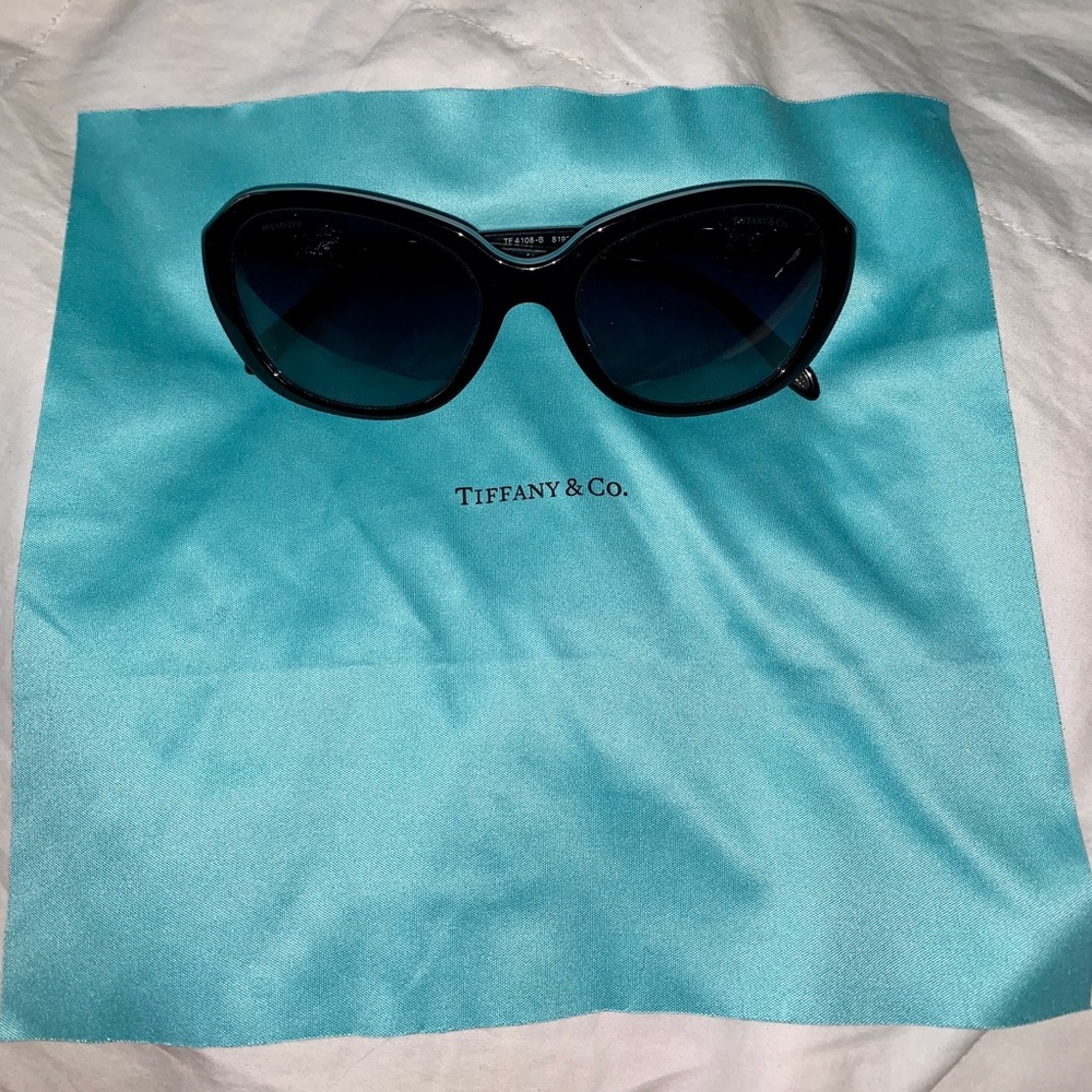 Adorable Tiffany & Co. Sunglasses